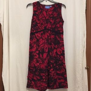 Simple Vera red/black sleeveless dress Size 6